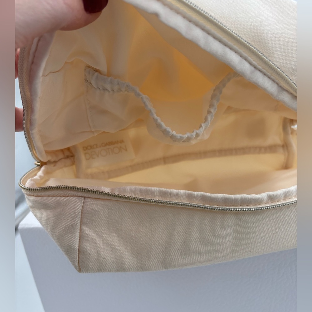 NWT Dolce & Gabbana Devotion off-white zip pouch luxury holiday travel gift - Picture 11 of 13